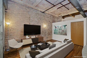 1500 W Monroe St, Unit 221 in Chicago, IL - Foto de edificio - Building Photo