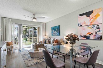 Coastline by ARIUM in Fort Walton Beach, FL - Foto de edificio - Building Photo