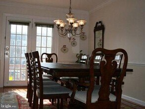 8041 Trevor Pl in Vienna, VA - Building Photo - Building Photo