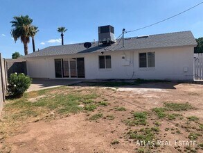 4624 E Almeria Rd in Phoenix, AZ - Foto de edificio - Building Photo