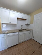 324 Honeywood Ave in Charlotte, NC - Building Photo - Building Photo