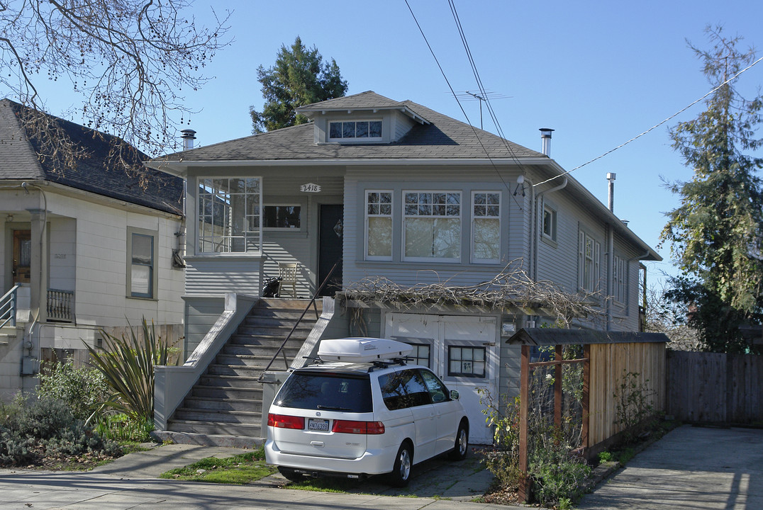 2418 9th St in Berkeley, CA - Foto de edificio