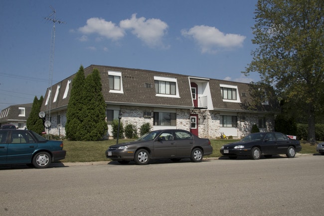 Jefferson Apartments in Jefferson, WI - Foto de edificio - Building Photo