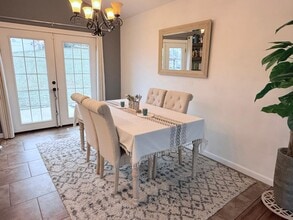 806 Hawks Cir Dr in Hillsboro, MO - Building Photo - Building Photo