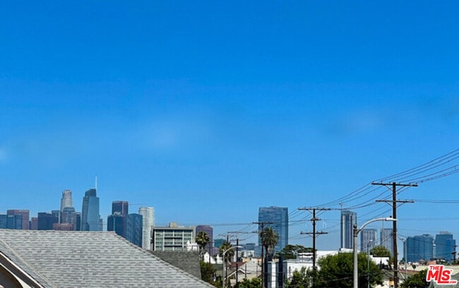 1157 Irolo St in Los Angeles, CA - Building Photo - Building Photo