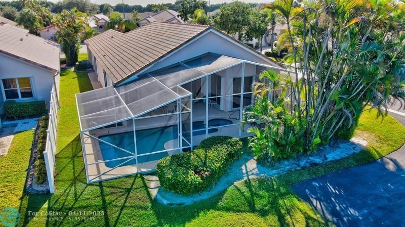 9145 Long Lake Palm Dr in Boca Raton, FL - Building Photo