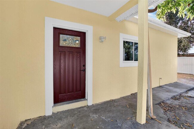 7515 Tidewater Trail in Tampa, FL - Building Photo - Building Photo