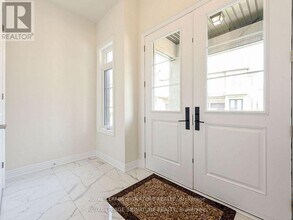 3448 Mosley Gate in Oakville, ON - Building Photo - Building Photo