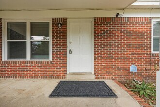 358 Coral Dr SW in Fort Walton Beach, FL - Building Photo - Building Photo