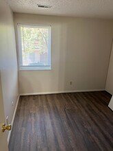 325 Sunnyside St, Unit 325 - B in Festus, MO - Foto de edificio - Building Photo