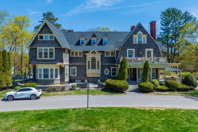 22 Hidden Rd in Andover, MA - Building Photo - Building Photo