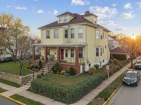 287 Hornblower Ave in Belleville, NJ - Building Photo