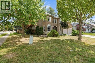 4700 Wembley Ct in Windsor, ON - Building Photo - Building Photo