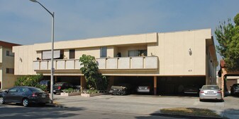 515 N Alfred St in West Hollywood, CA - Building Photo
