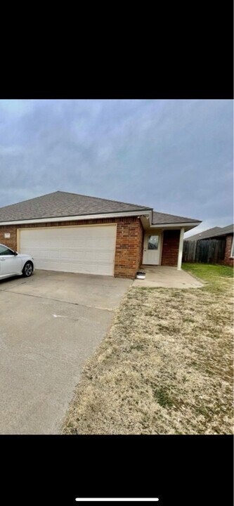 309 N Chicago Ave in Lubbock, TX - Building Photo