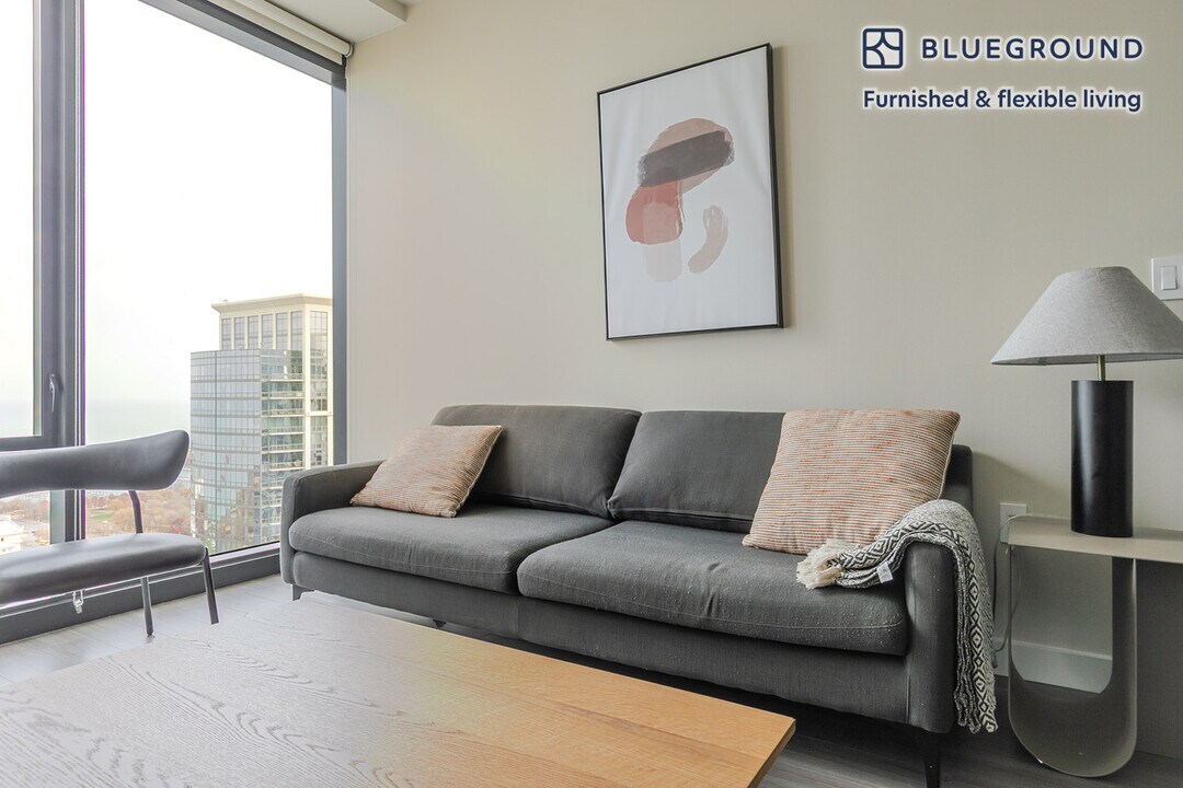 1210 S Indiana Ave in Chicago, IL - Building Photo