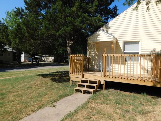 property at 525 S Atchison St
