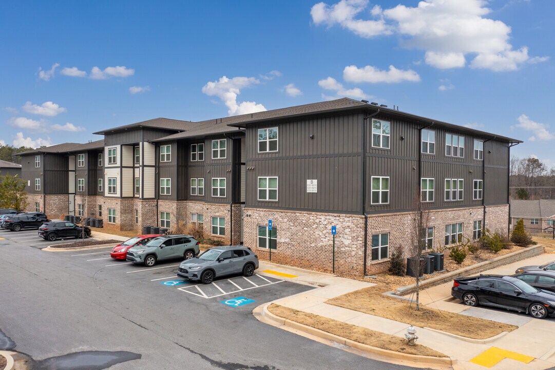 Flats at Mt. Zion in Stockbridge, GA - Building Photo