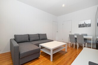 1794 1st Ave in New York, NY - Building Photo - Building Photo