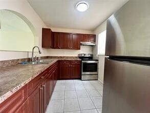 9660 NW 35th St in Coral Springs, FL - Building Photo - Building Photo