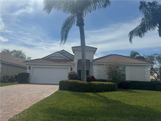 property at 1595 Whispering Oaks Cir