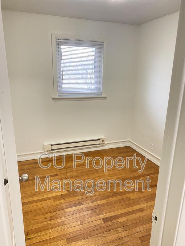 property at 202 S Lynn St