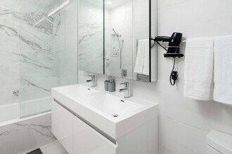 132 W 26th St in New York, NY - Building Photo - Building Photo
