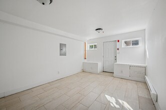 1115 E Chelten Ave in Philadelphia, PA - Building Photo - Building Photo