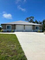 129 Boundary Blvd in Rotonda West, FL - Building Photo
