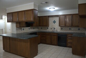 421 Brigadoon St in Tyler, TX - Building Photo - Building Photo