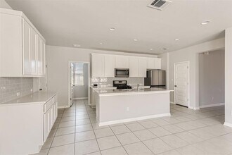2521 Pecan Island Dr in Leander, TX - Building Photo - Building Photo