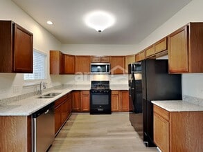 1209 Fawnlily Cir in Joliet, IL - Building Photo - Building Photo