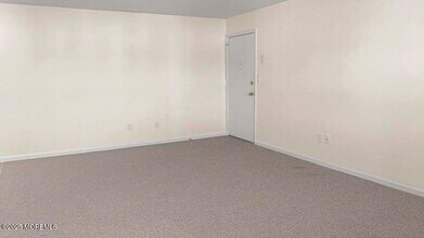 138 Wharfside Dr in Monmouth Beach, NJ - Building Photo - Building Photo