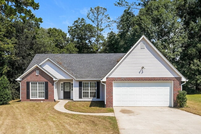 property at 40 Birchwood Ct