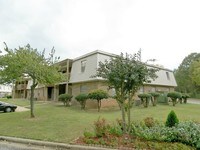 Building Photo - Oaks at Springville Apartments in Birmingham, Alabama