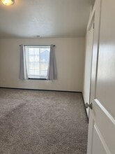 323 Lincoln Ave in Umatilla, OR - Building Photo - Building Photo