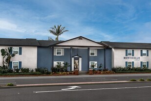 Monticello Apartments in Huntington Beach, CA - Building Photo