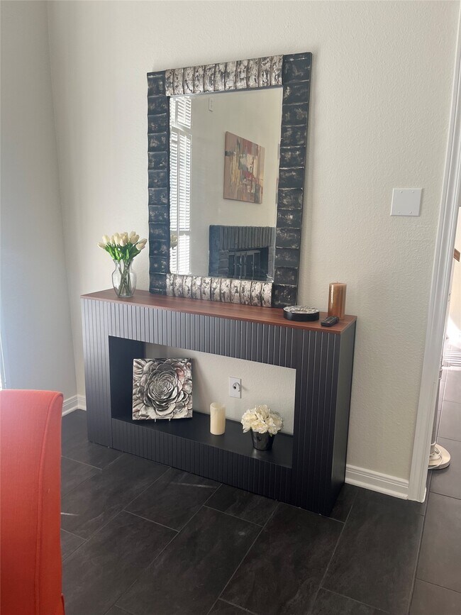 7447 Cambridge St in Houston, TX - Building Photo - Building Photo