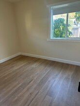 3804 S Hobart Blvd in Los Angeles, CA - Building Photo - Building Photo