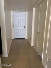 1632 S River Dr in Tempe, AZ - Foto de edificio - Building Photo