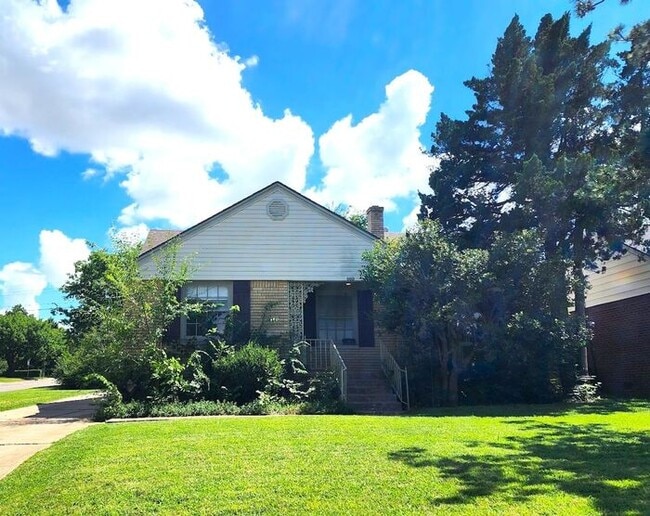 property at 800 NW 46th St