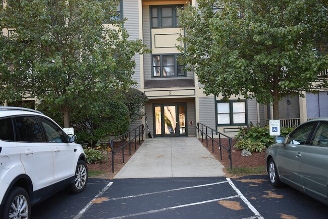 property at 5 Bartemus Trail