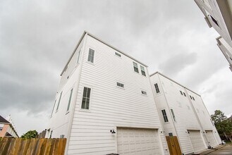 3712 Link Valley Dr. in Houston, TX - Building Photo - Building Photo