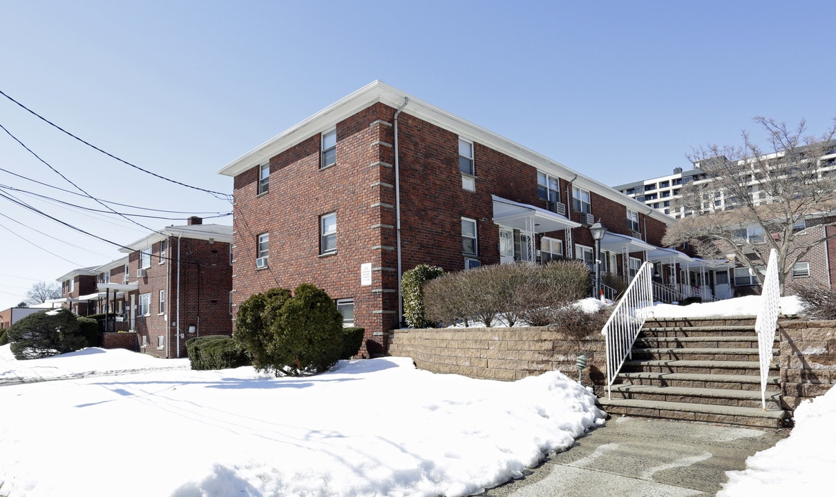 1275 Inwood Ter in Fort Lee, NJ - Foto de edificio