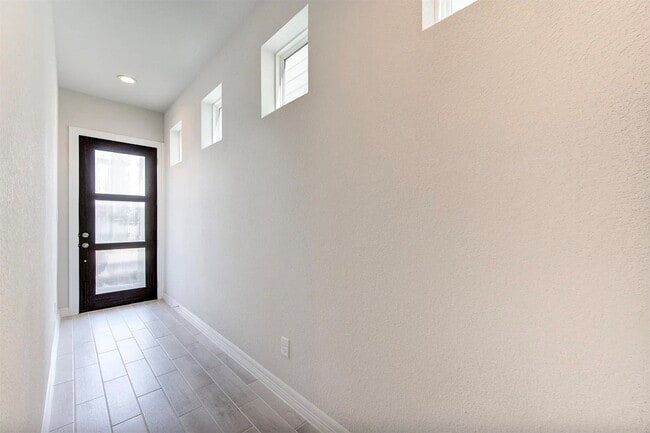 1517 Canter Bayou Way