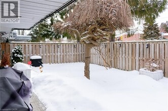 14 Williamsburg Rd in Kitchener, ON - Building Photo - Building Photo