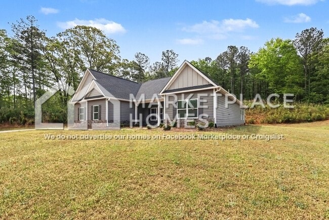 90 Hawthorn Ln in Covington, GA - Building Photo - Building Photo