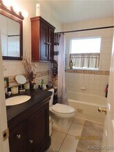 7636 E Shore Dr in Inverness, FL - Foto de edificio - Building Photo