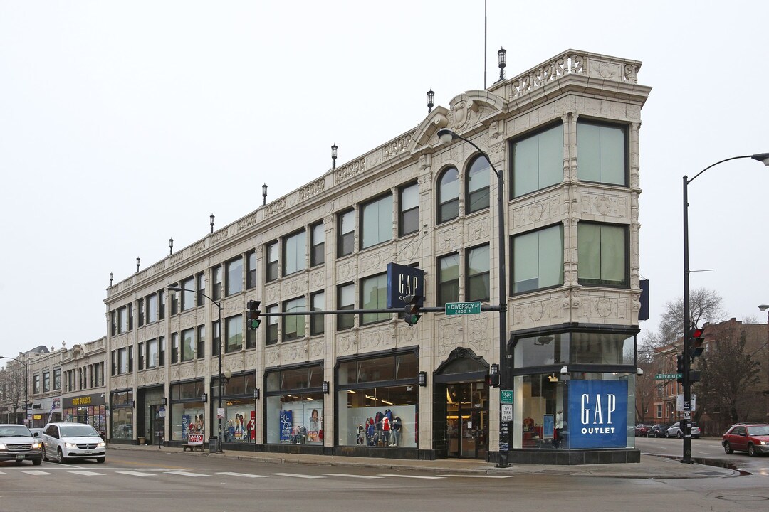 2778 N Milwaukee Ave in Chicago, IL - Building Photo