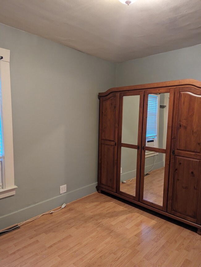 9451 Gallagher St in Hamtramck, MI - Building Photo - Building Photo